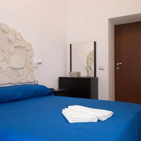 Hôtel Alexia Domus à Riposto Extérieur photo